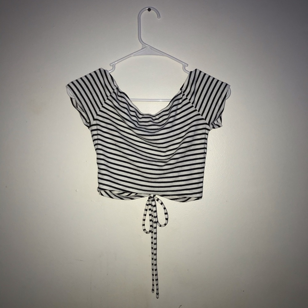 Forever 21 Striped Crop Top - Picture 2 of 3